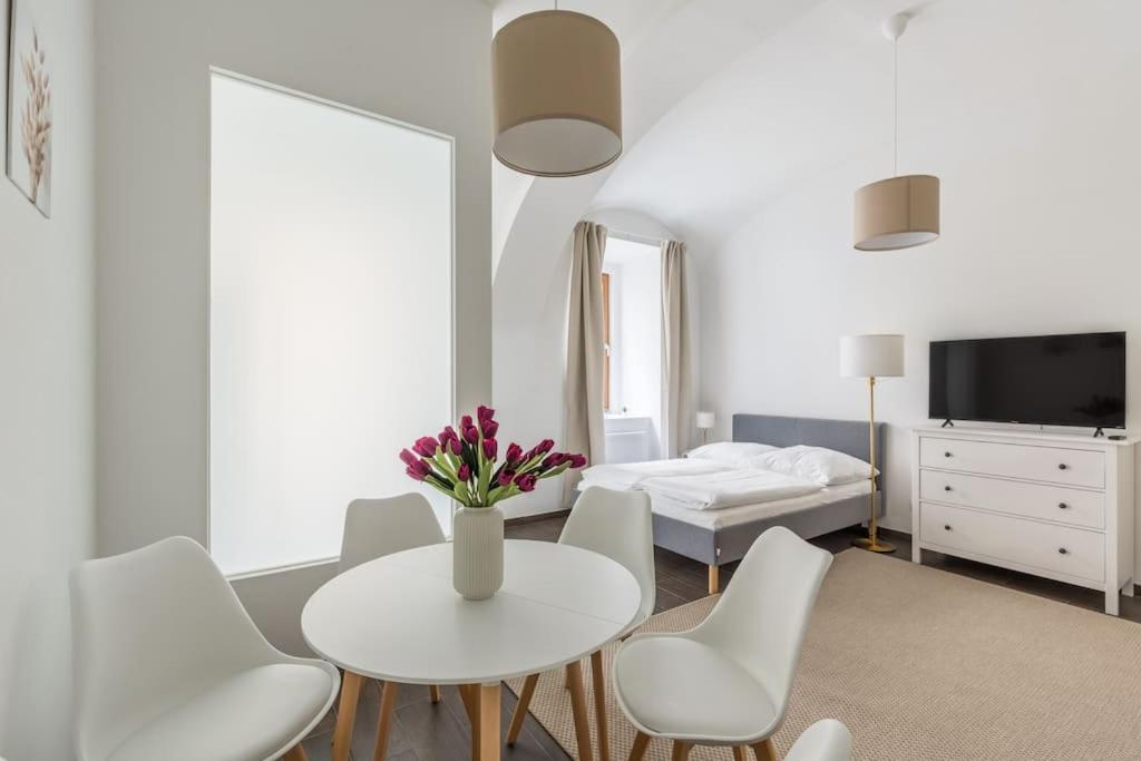 Апартаменты Free Parking I 500 Mbit Wifi I Kingsize Bed Вена Экстерьер фото